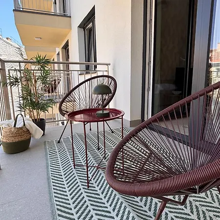 Spirit With Terrace Διαμέρισμα